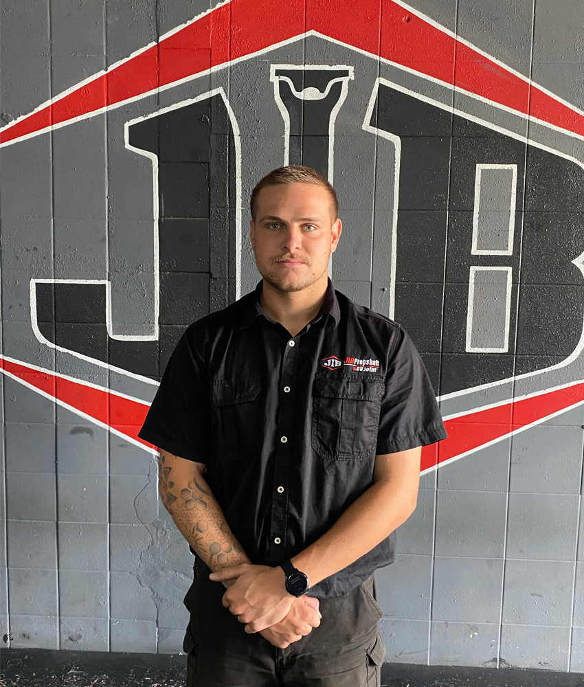 Teanu Engelbrecht<br>General Manager